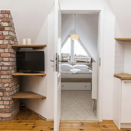 Hilltom Apartment *