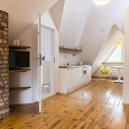 Hilltom Apartment *