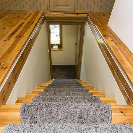 Apartment Hilltom