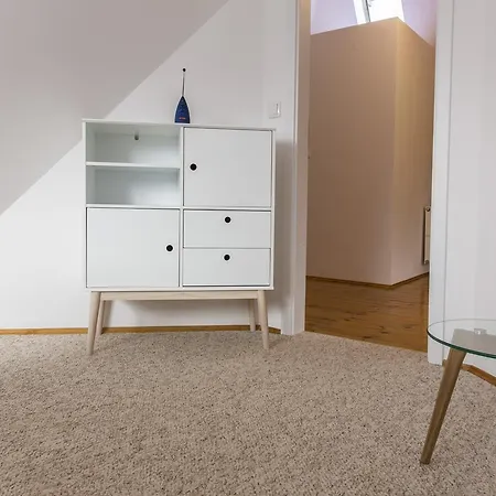 Hilltom Apartment *